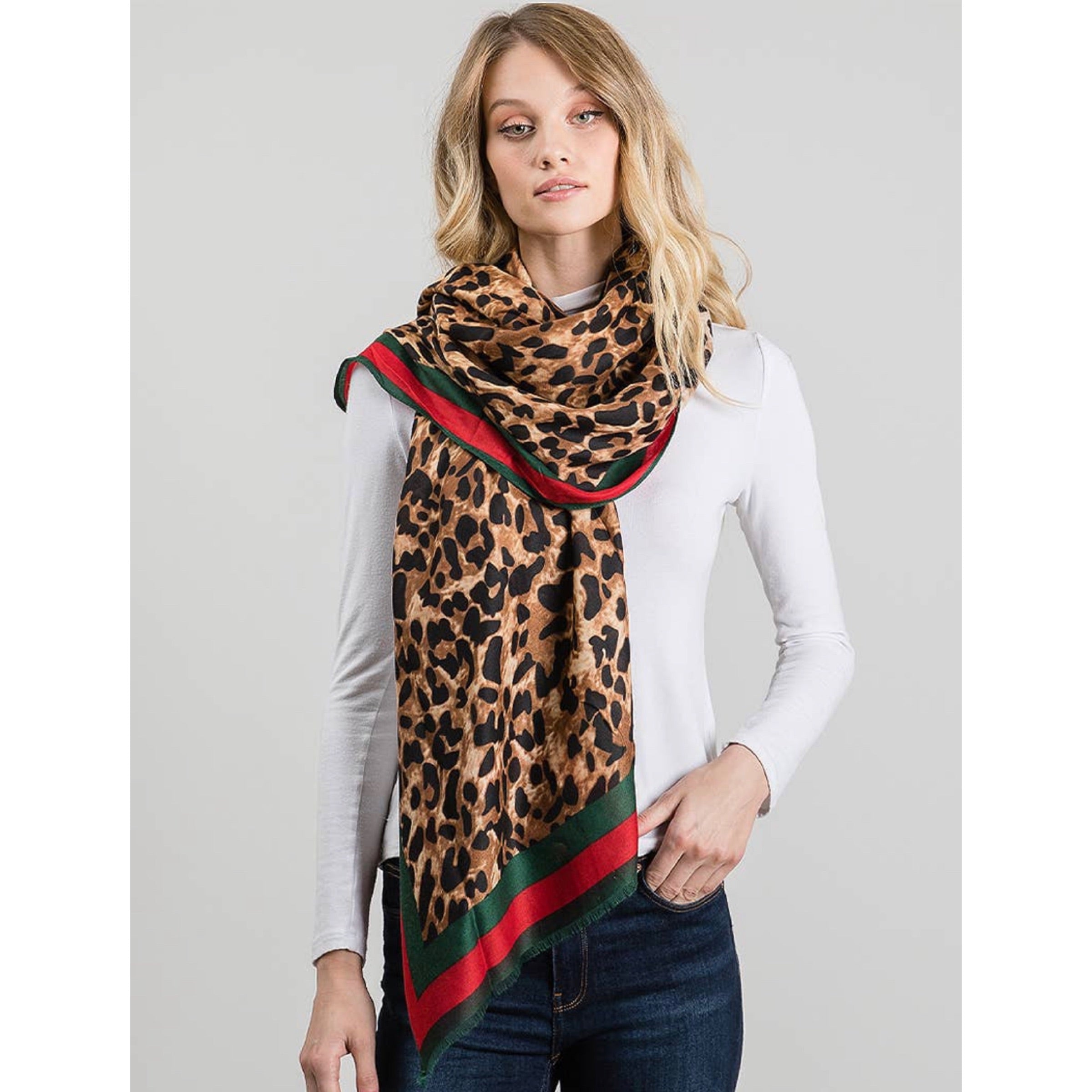 Gucci cheetah scarf Outlet