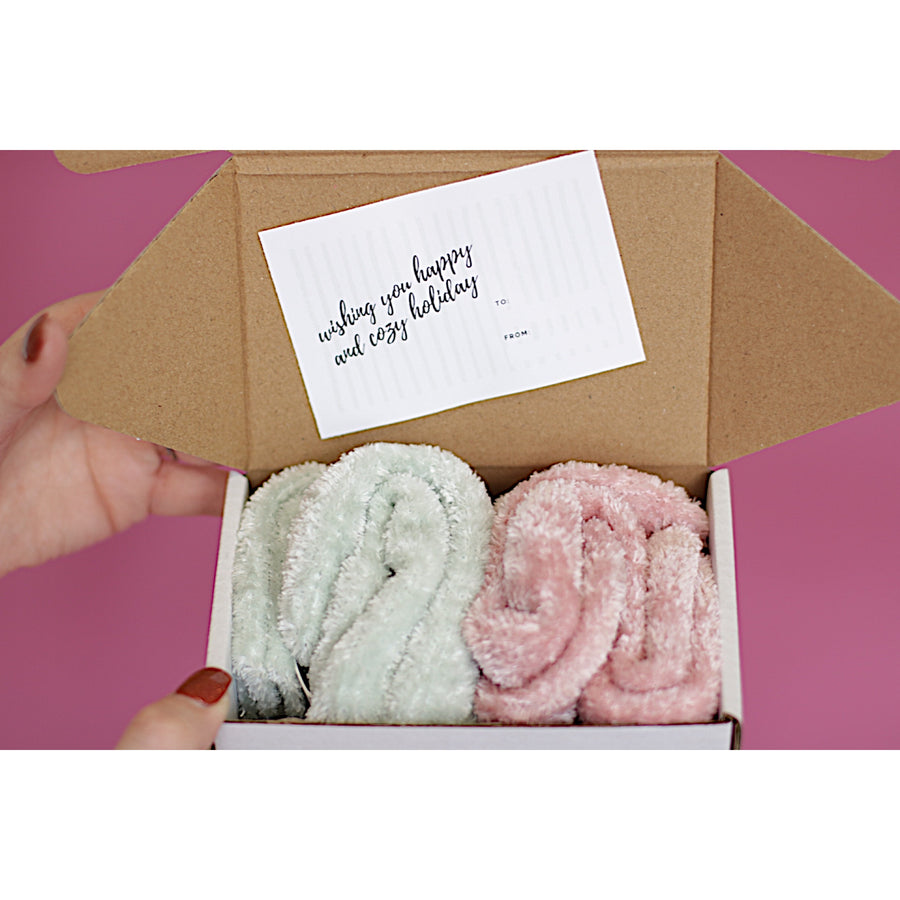 Savvy Gift Box Cozy Toe-sy